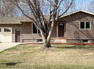 215 14th Ave, Langdon, ND 58249