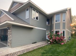 23 Meadowlark Dr, Hudson, WI 54016