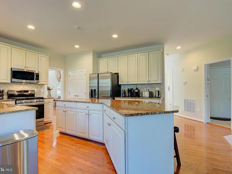 25291 Kilkeen Way — Photo 11