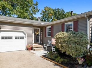 2250 Saint Andrew Dr, Erie, PA 16509