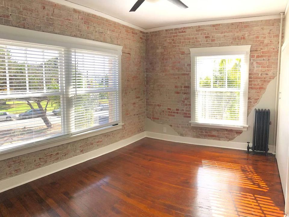 1st image of 1166 Park Blvd APT 209