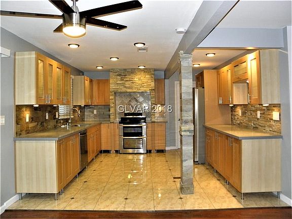 4th image of 1306 Barnard Dr