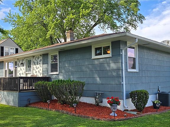 4th image of 66 Coshway Pl