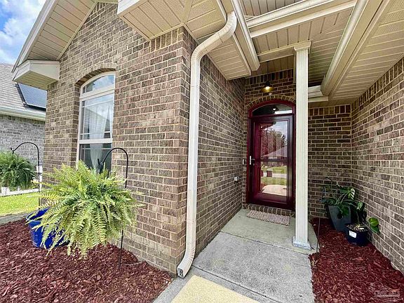 4th image of 2439 Flintstone Dr