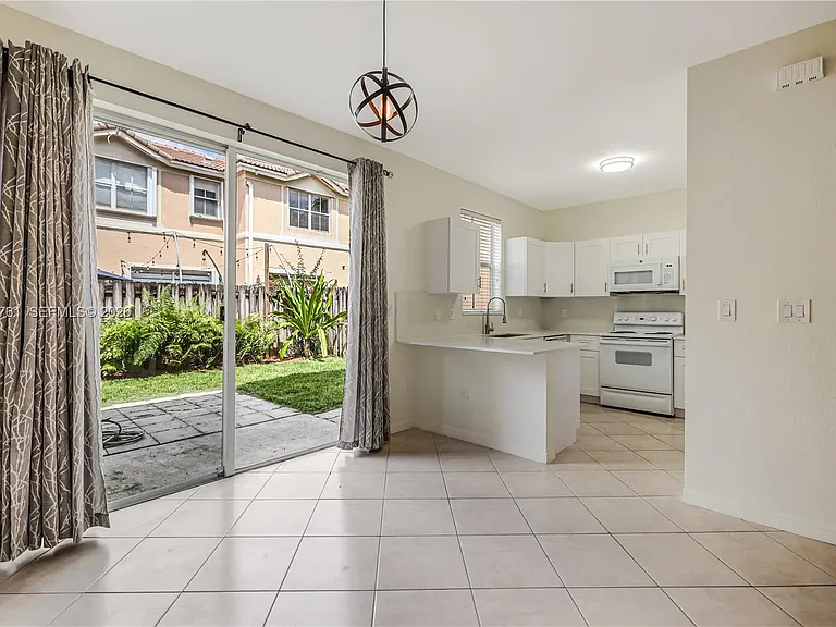 12172 SW 124th Path — Photo 15