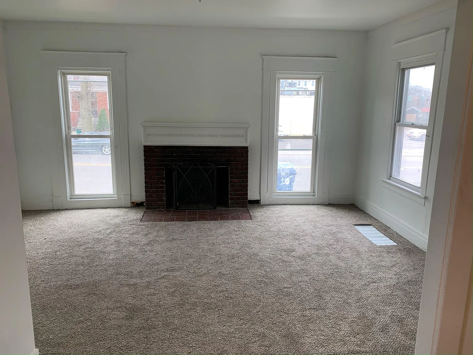 2 bed, 1977 sqft, $850 — Photo 4