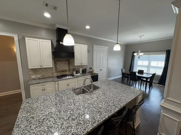 1321 Witherspoon Dr, Prattville, AL 36066