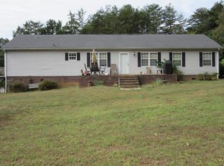 1131 Woodbourne Rd, Halifax, VA 24558