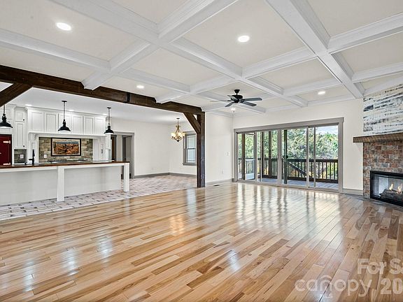 5th image of 12041 Hazard Rd