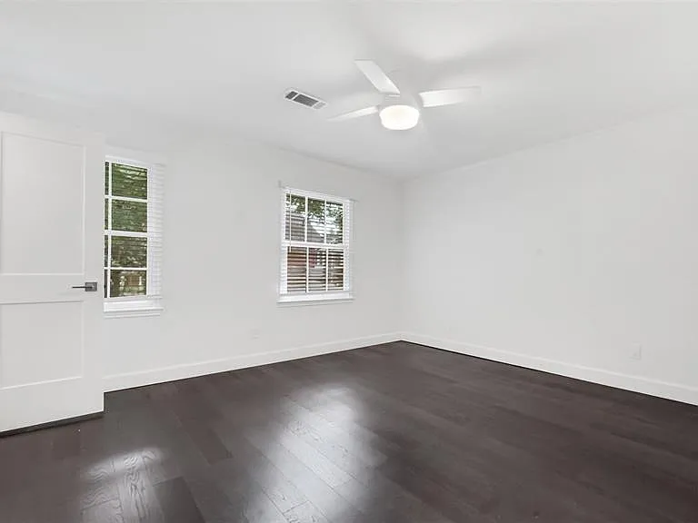 2610 Whitney St #2612 — Photo 13