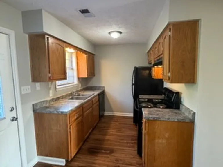 118 Manna Dr — Photo 1