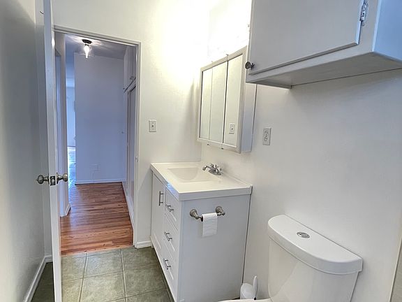 4th image of 1333 N Fuller Ave APT 8