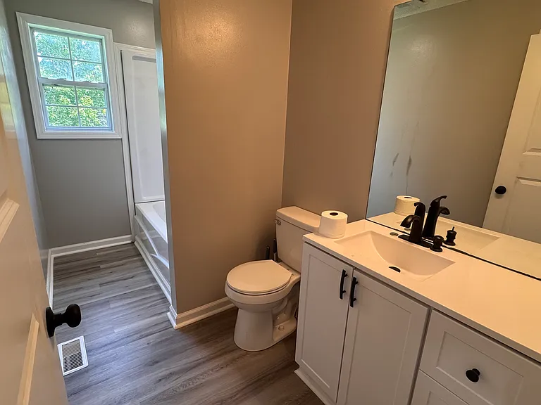 105 Darnell Dr — Photo 13