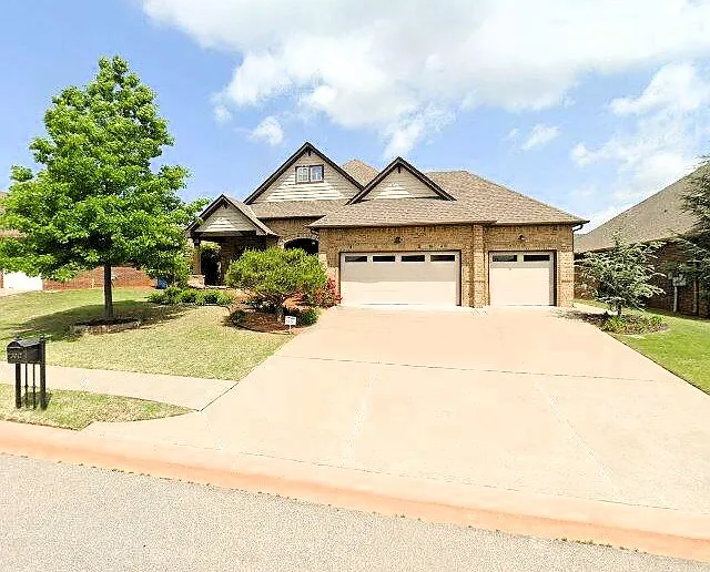 3 bed, 2.5 bath, 2210 sqft, $3,250 — Photo 2