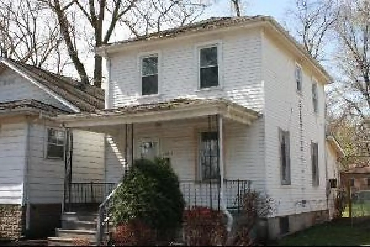 16918 Shea Ave photo 1