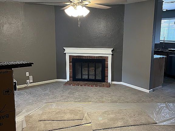 Living Room w/Fireplace
