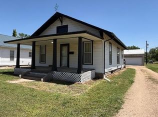 1116 Fry St, Larned, KS 67550