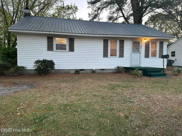 105 Fairview Street, Williamston, NC 27892