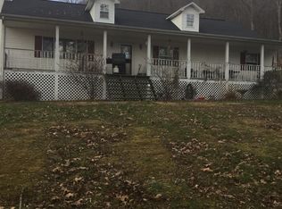 733 Rr 2, Salt Rock, WV 25559