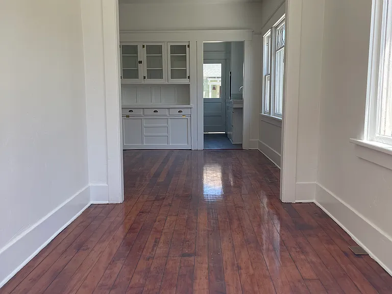 1066 Robinson Ave #1 — Photo 12