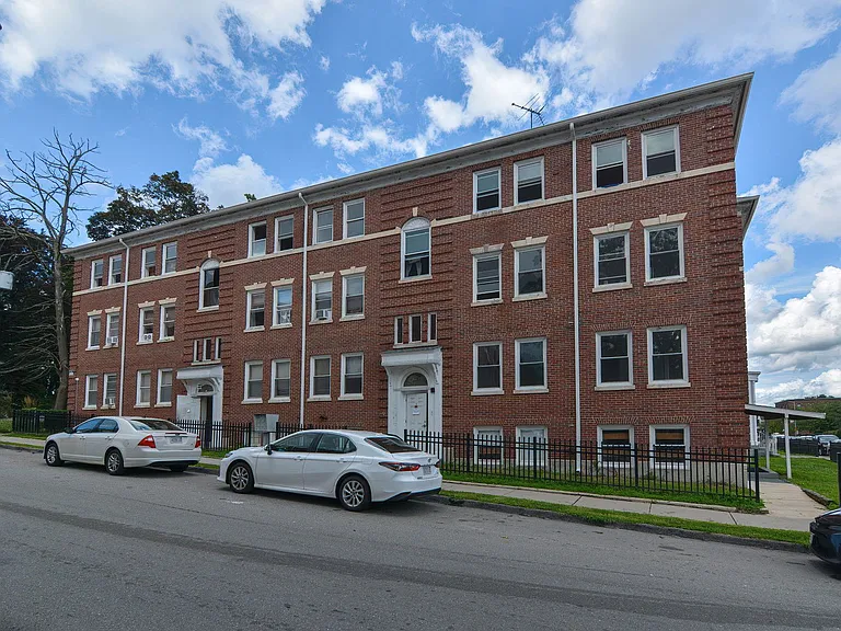 1004 Main St #3 — Photo 17