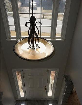 2nd image of 1865 Henderson Way
