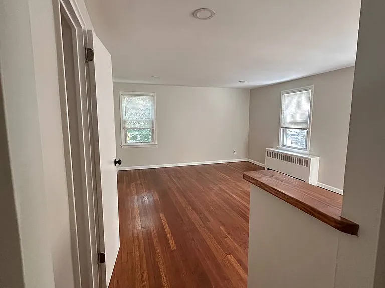 14 Byron Pl #2 — Photo 11