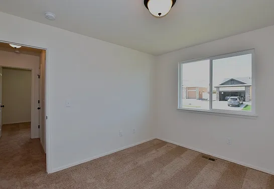 2035 Blue Moon Dr — Photo 7