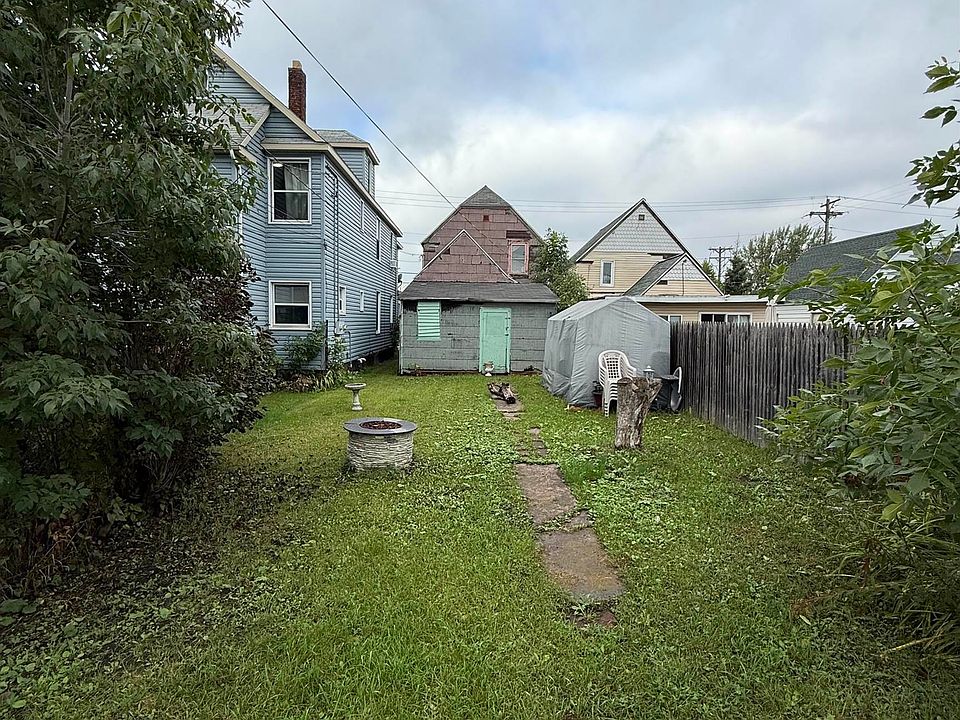 2nd image of 1020 Oakes Ave