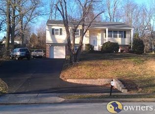 221 Pinetown Rd, Audubon, PA 19403