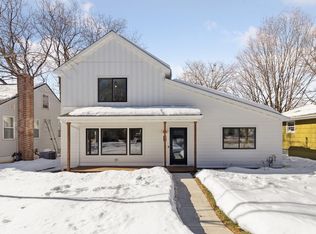 218 12th Ave N, Hopkins, MN 55343