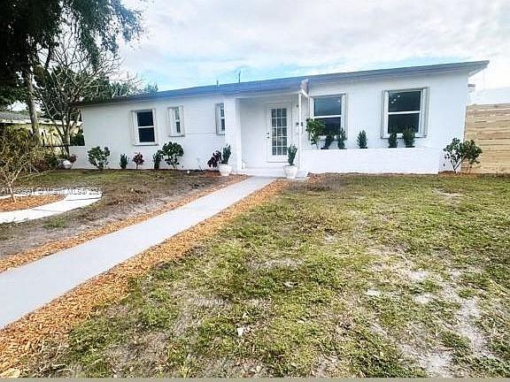2nd image of 360 NW 191st St