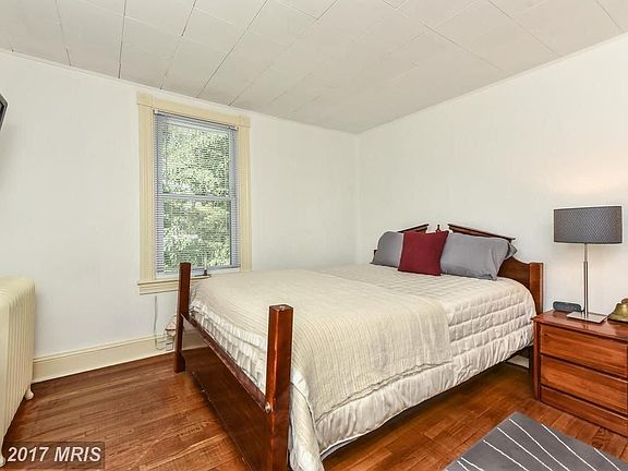 4th bedroom on 2nd floor