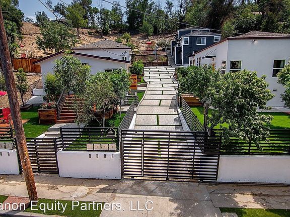 4th image of 3650 Harriman Ave