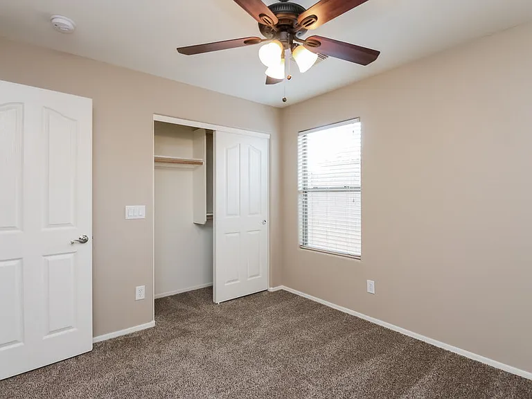 3658 E Alamo St — Photo 13