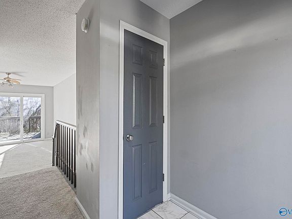 5th image of 201 Mountain Ridge Dr SE