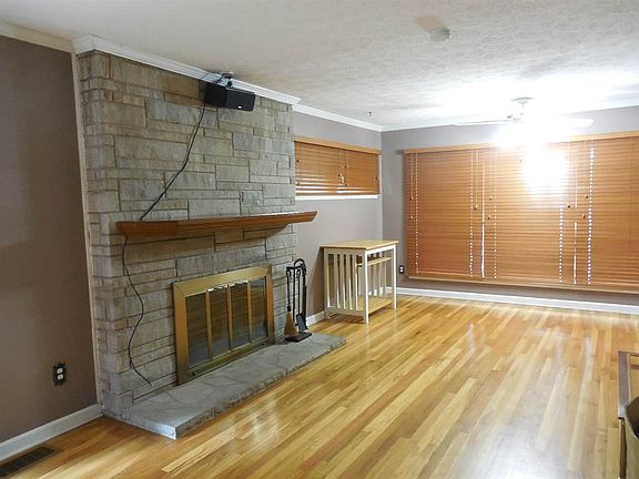 2nd image of 1336 Friedman Ln