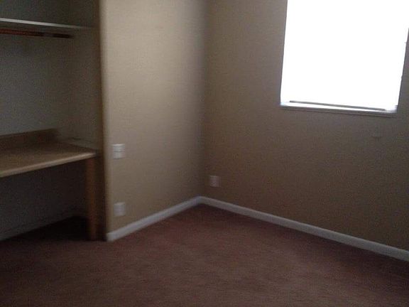 4th image of 4343 NE 12th St