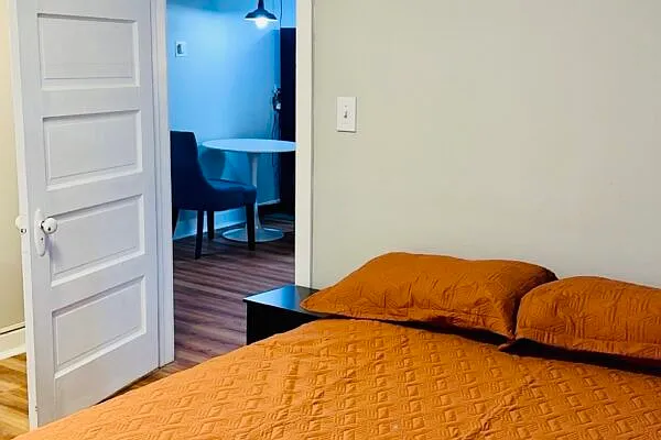 1009 Madison St #12 — Photo 6