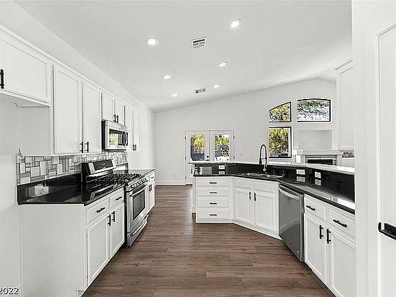 2nd image of 8328A Dawn Breeze Ave