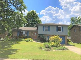 740 Meadow View Dr, Villa Hills, KY