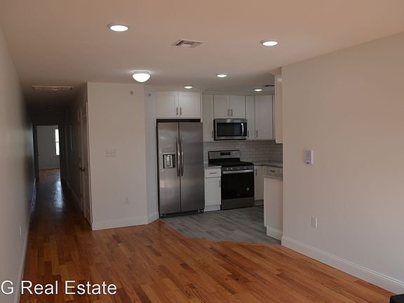 4th image of 191 New York Ave Floor 2
