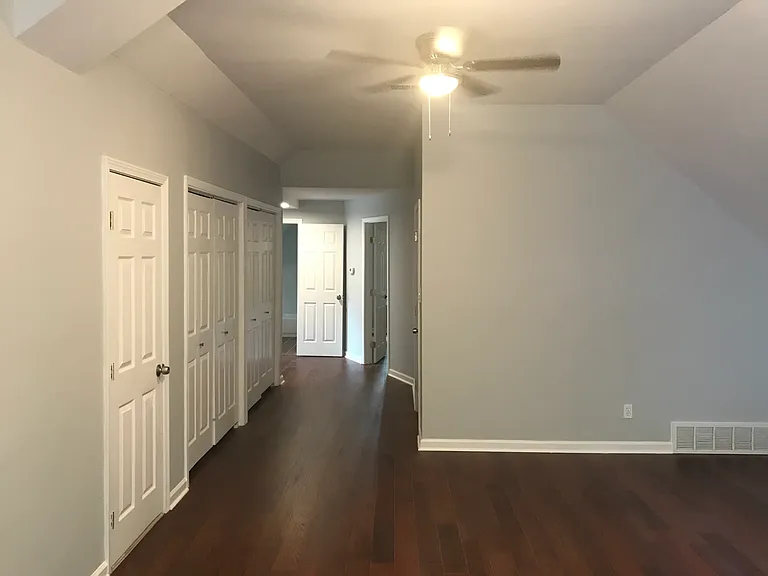 7028 Ashaway Cv — Photo 33