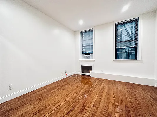 Rented by Douglas Elliman | media 10