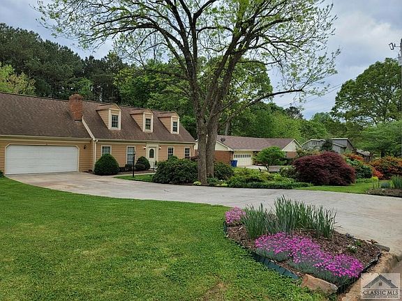 2nd image of 1739 Brandy Woods Dr SE