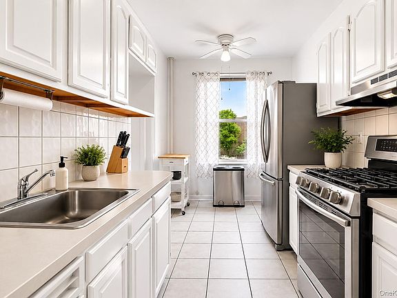 4th image of 472 Gramatan Avenue CC3, Bldg 6