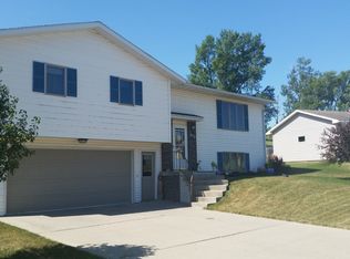 613 Southdale Dr, Carroll, IA 51401