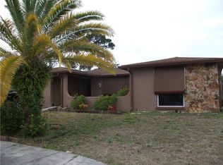 9915 Lake Chrise Ln, Port Richey, FL 34668