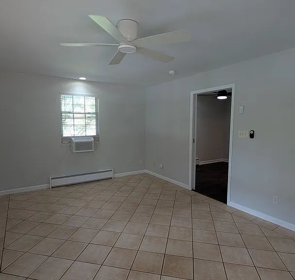 120 Pershing Rd — Photo 5