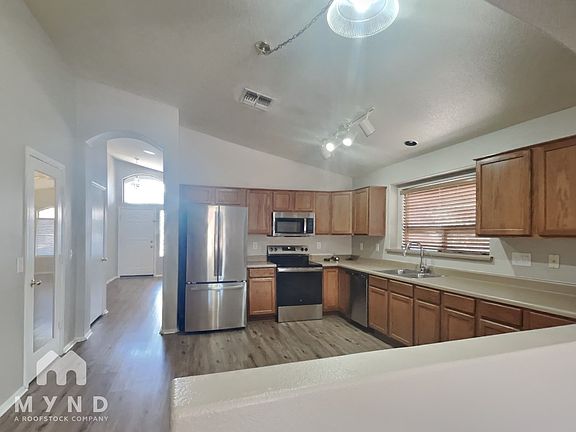 4th image of 42319 W Anne Ln